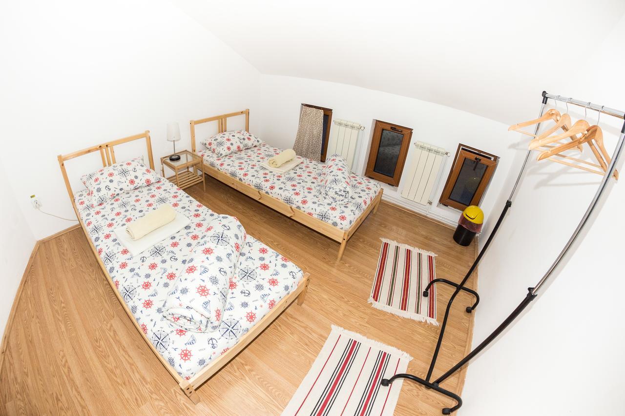 Exit Routine Hostel 티미쇼아라 외부 사진