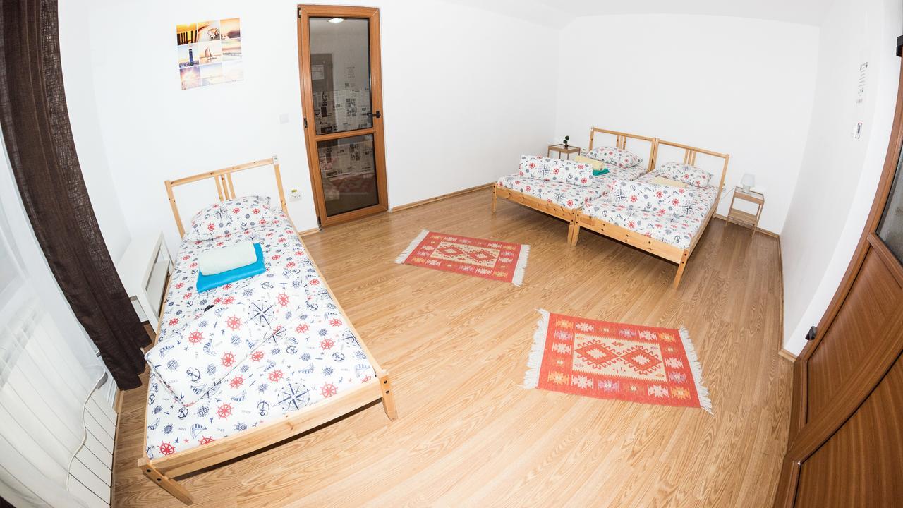 Exit Routine Hostel 티미쇼아라 객실 사진