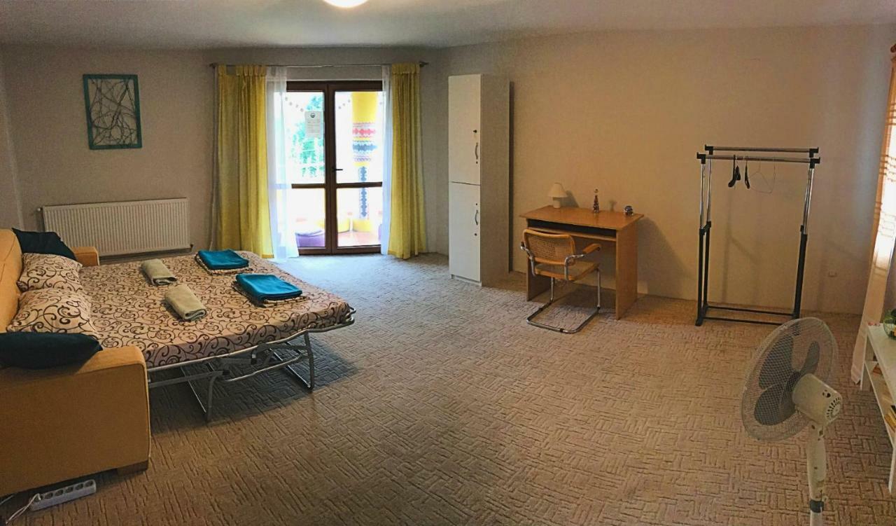 Exit Routine Hostel 티미쇼아라 외부 사진